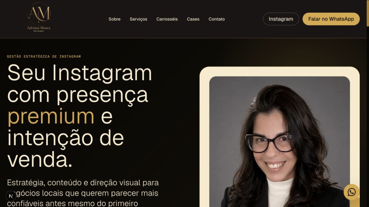 Página inicial real do site de Adriana Moura